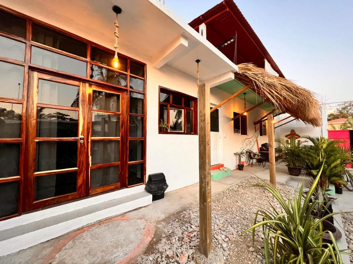 فندق Casa Kokona بويرتو إسكونديدو المظهر الخارجي الصورة